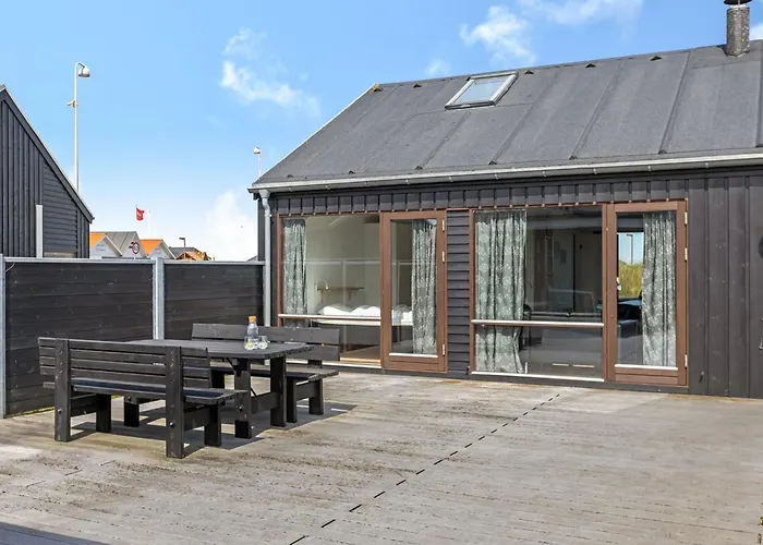 Elinora - 100m From The Sea By Interhome *